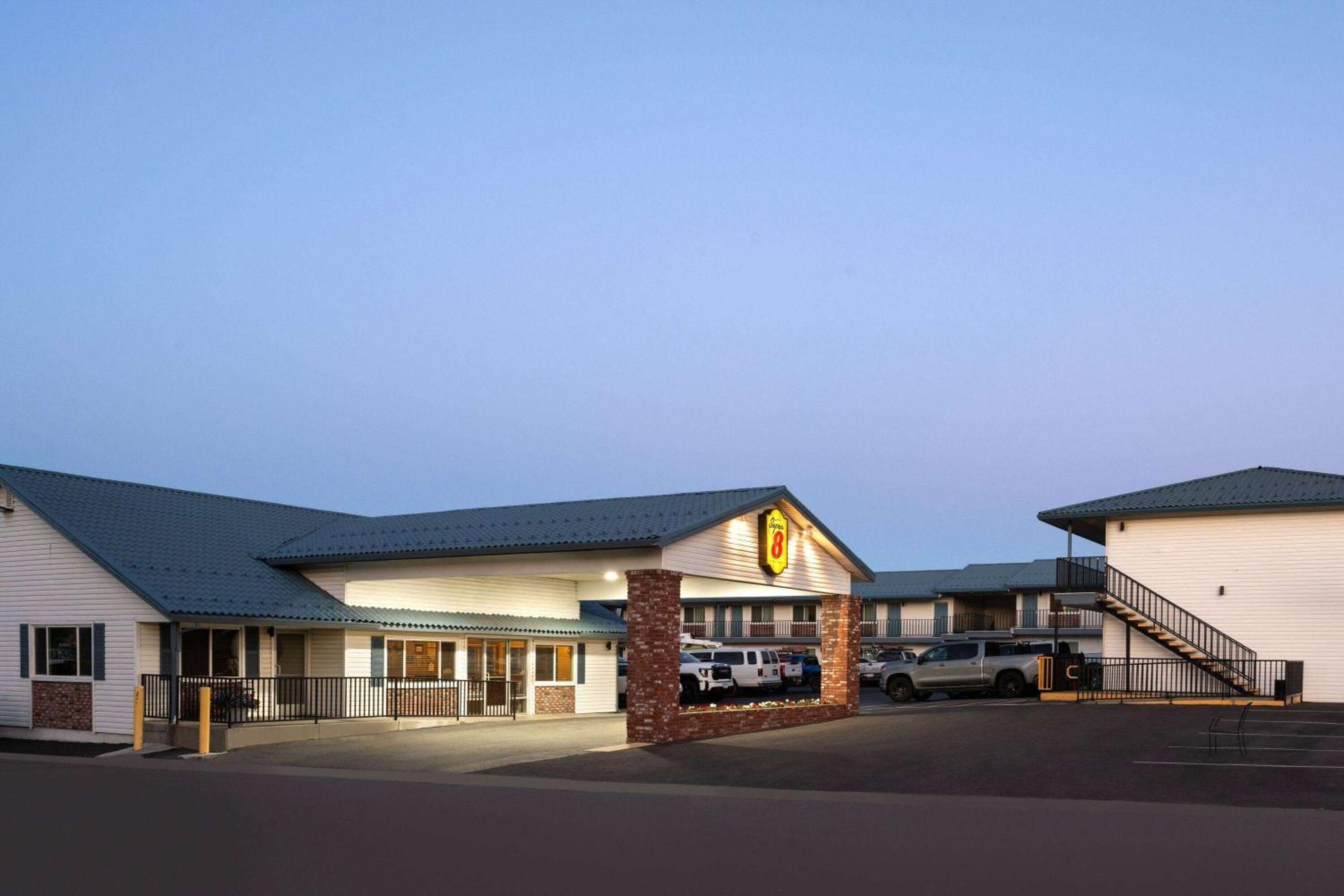 Super 8 By Wyndham Susanville Kültér fotó