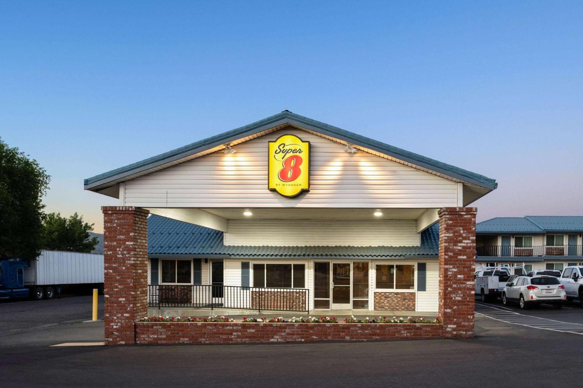 Super 8 By Wyndham Susanville Kültér fotó