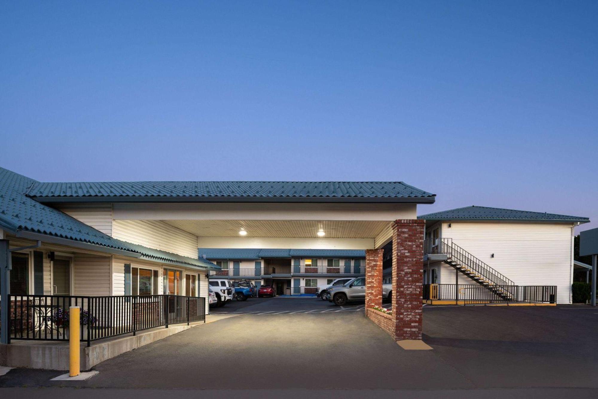 Super 8 By Wyndham Susanville Kültér fotó